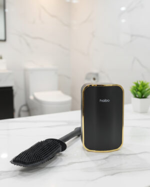 Brosse plate WC silicone noire + support